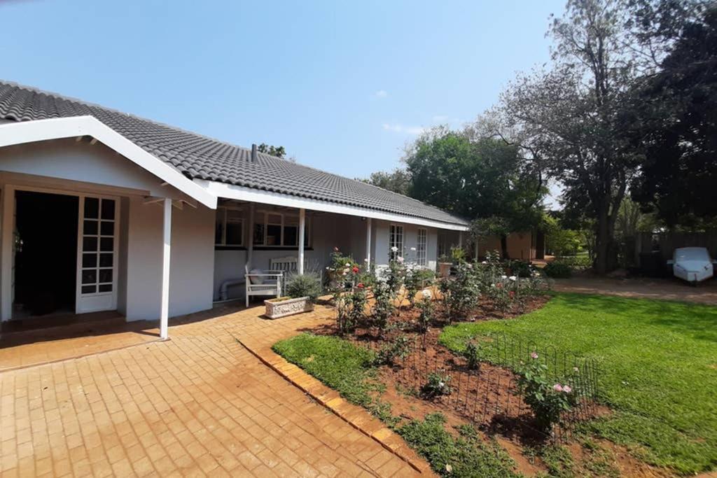 Kruger Southern Cross Малелейн Екстериор снимка